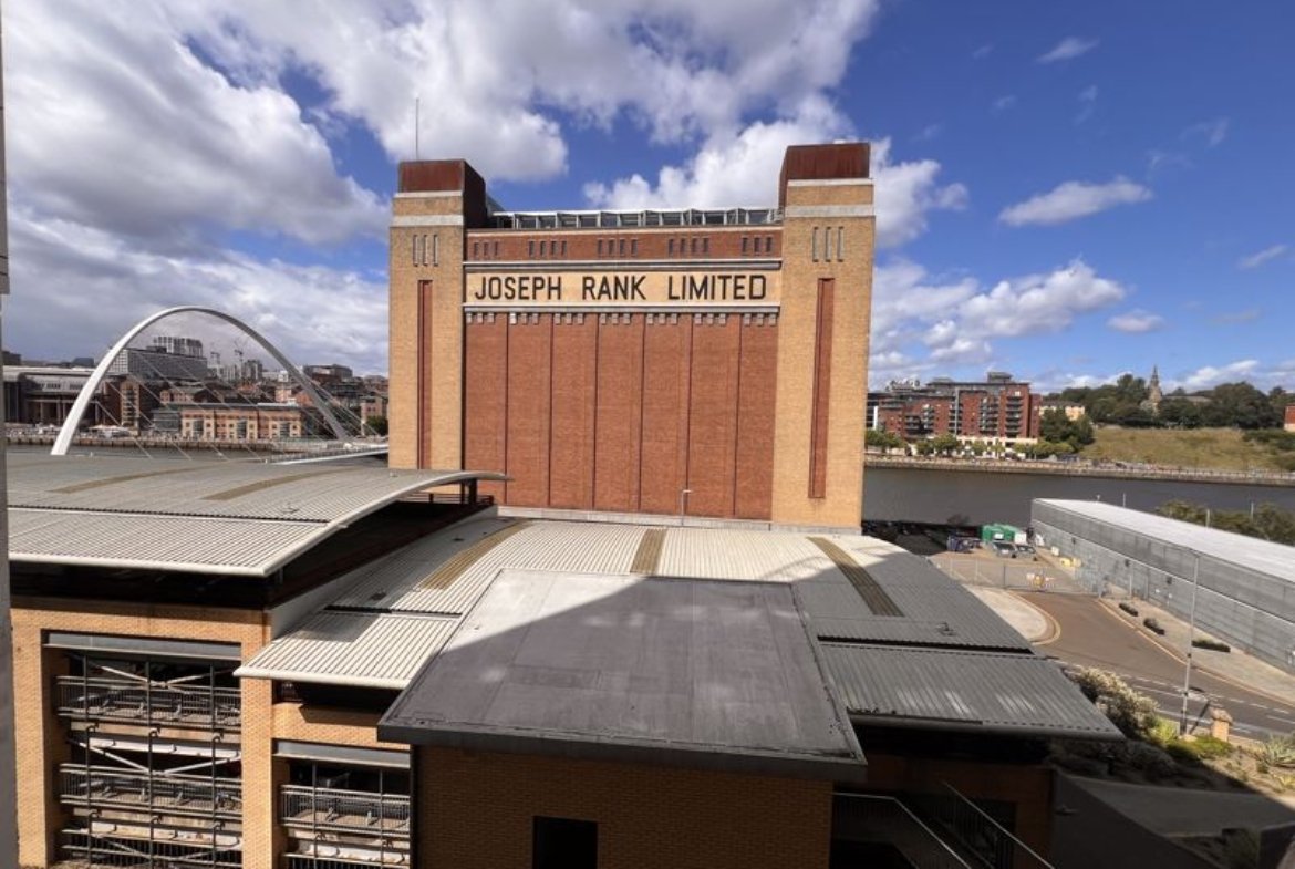 Gateshead — Flat